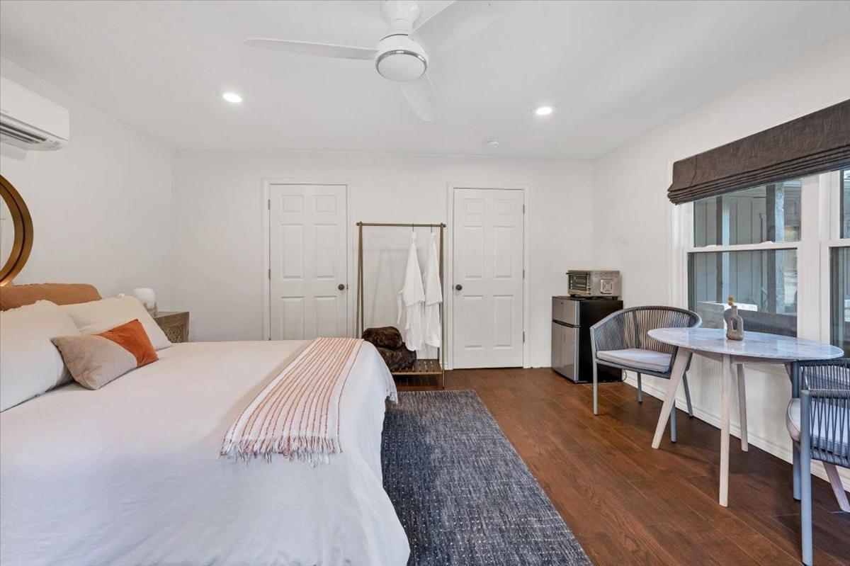 Villa Relaxing Alpaca Ranch Mins From Downtown Wimberley Exterior foto